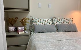 Maravilhoso apartamento 2 quartos com ofurô Porto da Barra Salvador Summer Barra Flat
